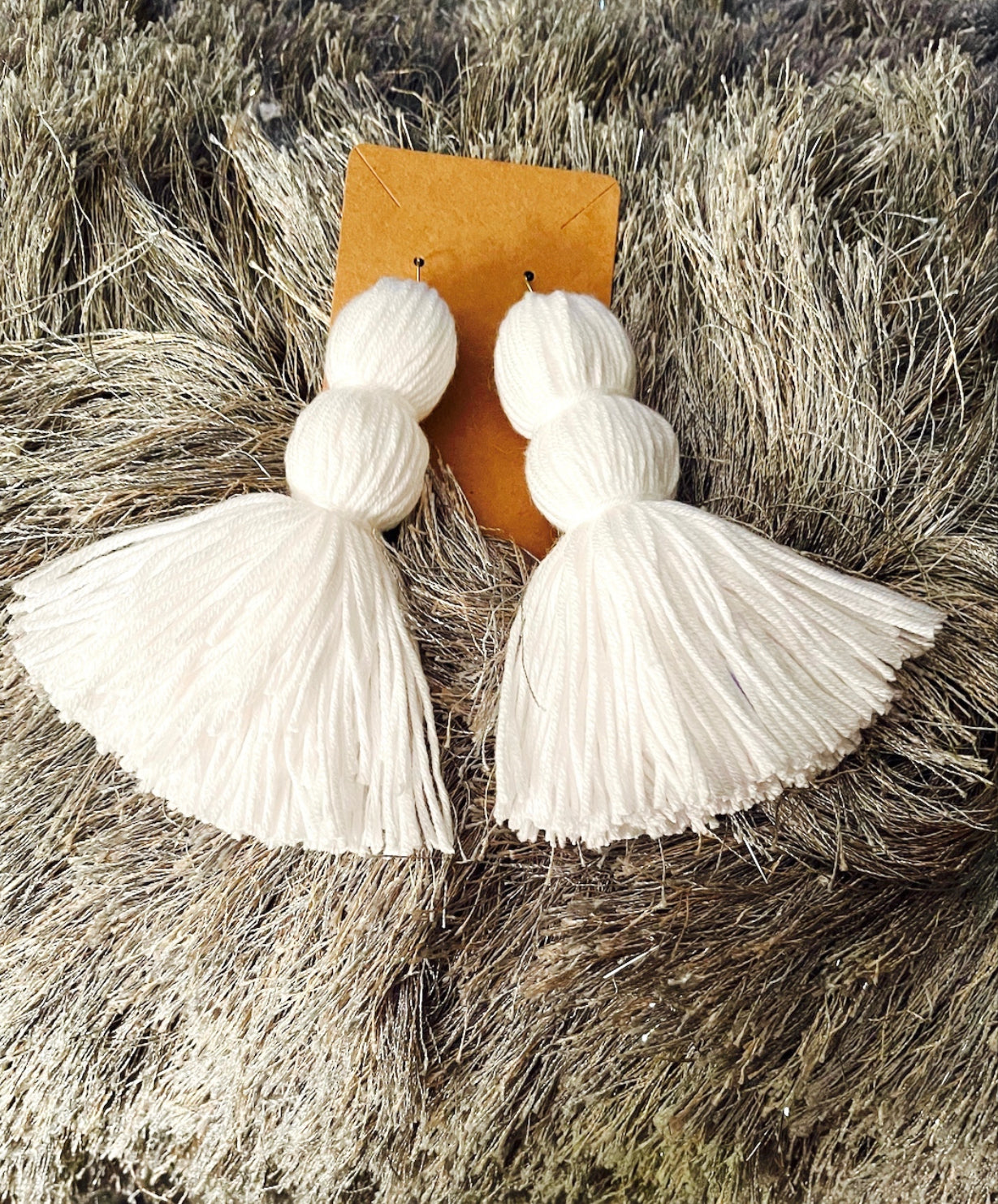 Snow White Tassel Earring